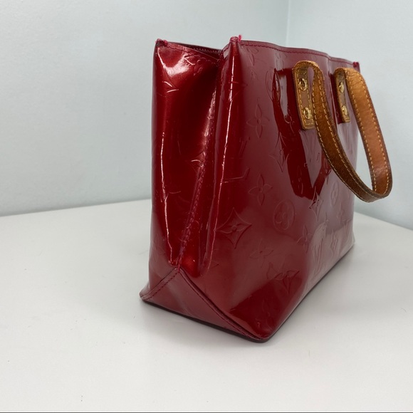 Seductive Red Louis Vuitton Vernis Reade PM Bag - Picture 4 of 9